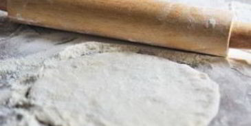 грибы в горшочке со сметаной