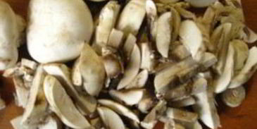 грибы в мультиварке в сметане