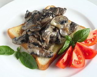 Грибы в сливочном соусе с шалфеем