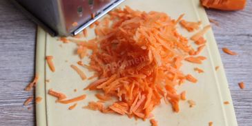 грибы в сметане в мультиварке тушеные