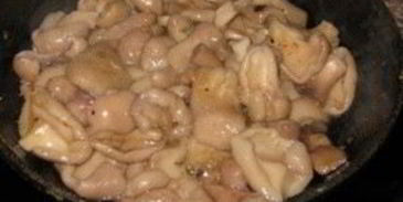 маслята, жареные с луком