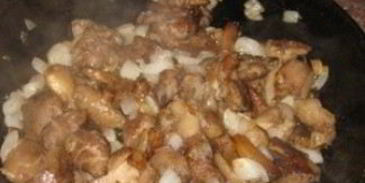 маслята, жареные с луком