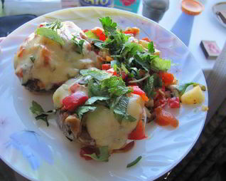 Шампиньоны, фаршированные овощами