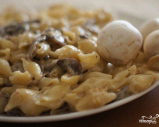 Шампиньоны под соусом
