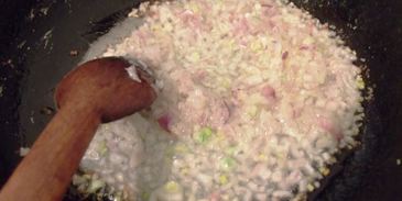 шампиньоны с грецкими орехами