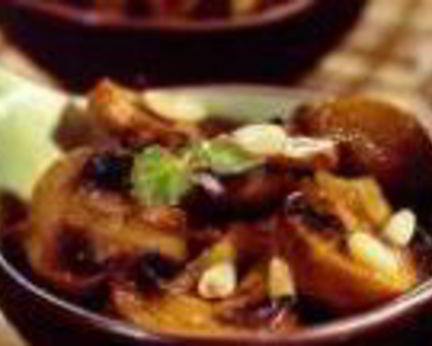 Шампиньоны с кедровыми орешками