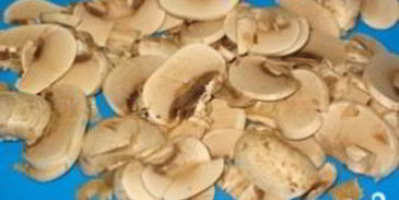 шампиньоны в сливочном соусе