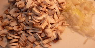 шампиньоны в сметане