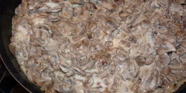 шампиньоны в сметане