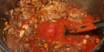 говяжий гуляш с чипетками