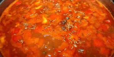 говяжий гуляш с чипетками