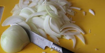 говяжий гуляш с чипетками