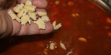 говяжий гуляш с чипетками