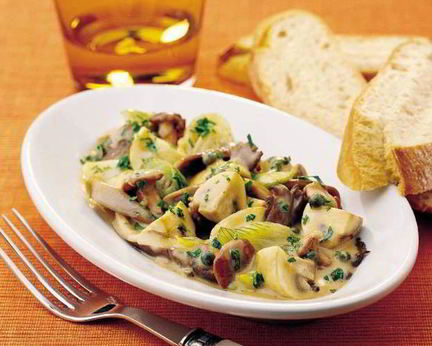 Грибной гуляш в винно-перечном соусе