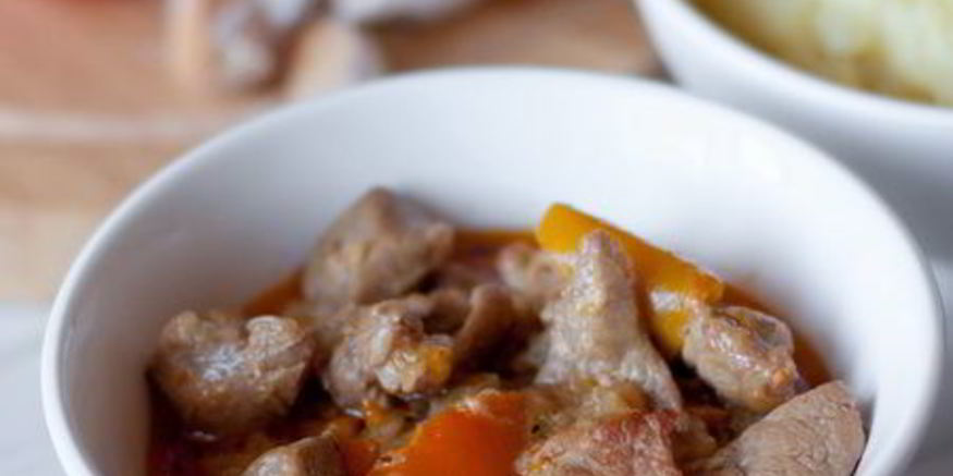 Рецепт гуляша из индейки по-испански