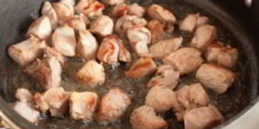 гуляш из индейки с грибами