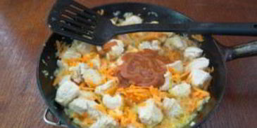 гуляш из индейки с картошкой