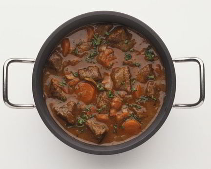 Гуляш из индейки с подливкой