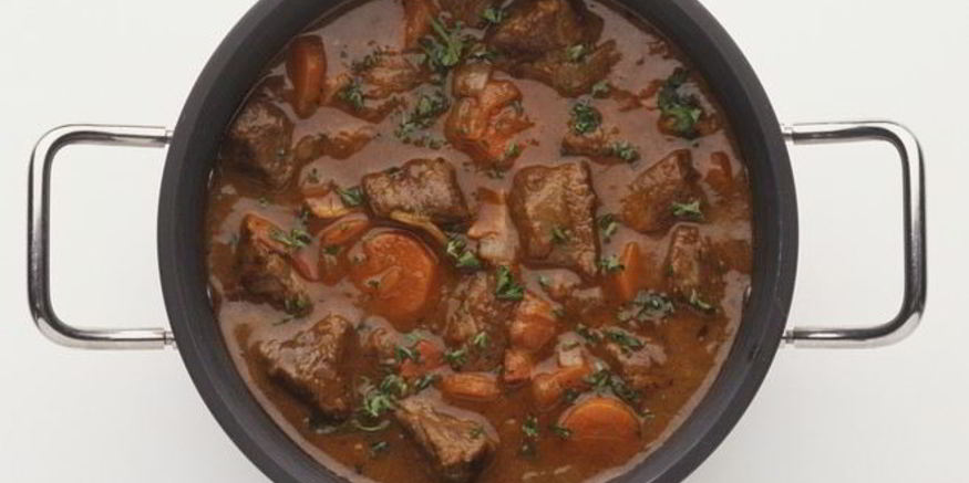 Рецепт гуляша из индейки с подливкой