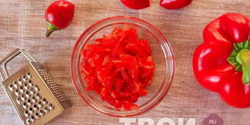 гуляш из курицы с подливкой