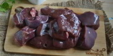 гуляш из печени со сметаной