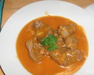 Гуляш из свинины с мукой