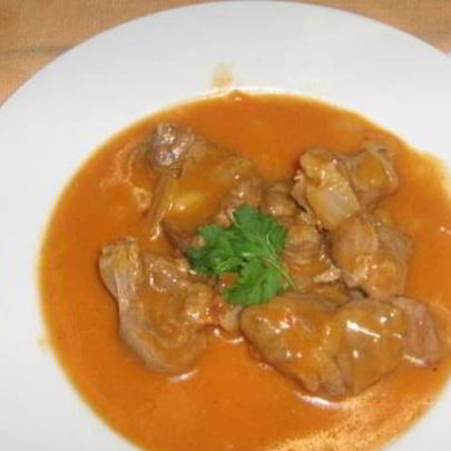 Гуляш из свинины с мукой