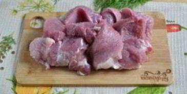 гуляш из свинины с подливкой