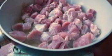 гуляш из свиного окорока