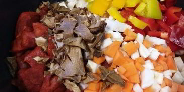 гуляш с белыми грибами