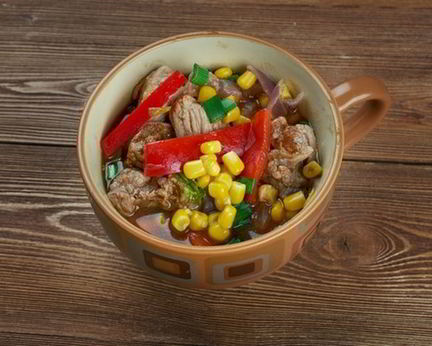 Гуляш с кукурузой