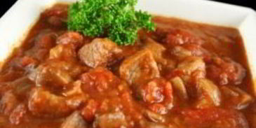 гуляш с подливой