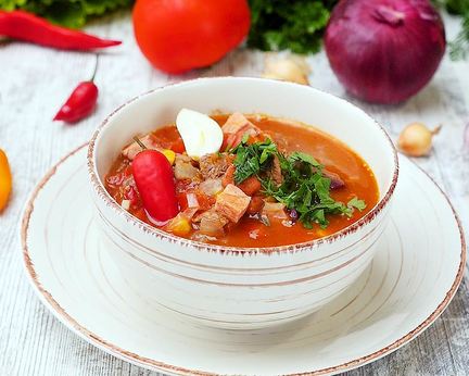 Гуляш с телятиной