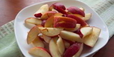 гуляш с яблоком