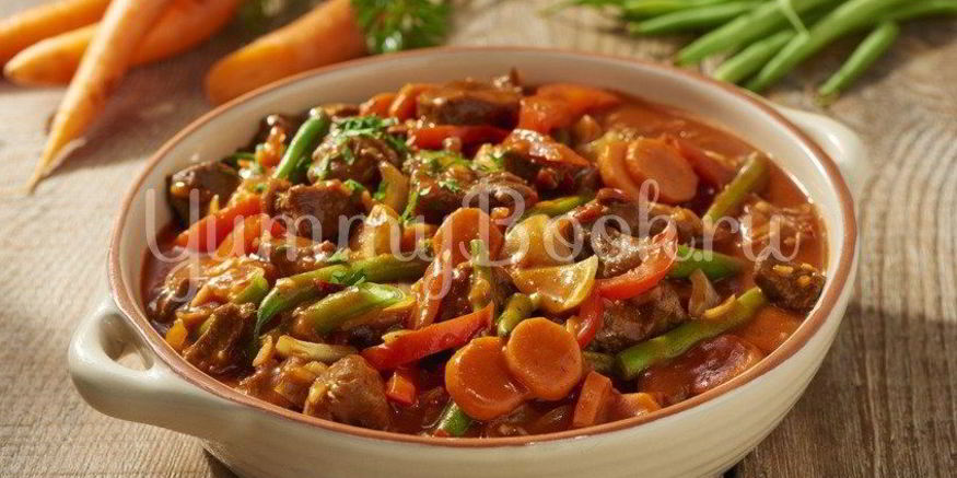 Рецепт гуляша с зеленой фасолью и овощами