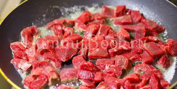 гуляш с зеленой фасолью и овощами