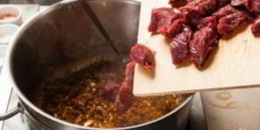 гуляш венгерский из говядины