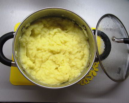 Картофельное пюре с карамелизованным луком