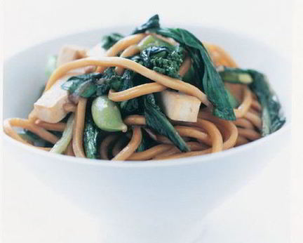 Хоккийская лапша с тофу и зеленью