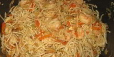 китайская лапша с креветками