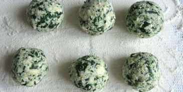 клецки со шпинатом и сыром