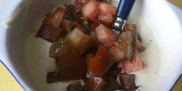 котлетки из лосося с томатным соусом