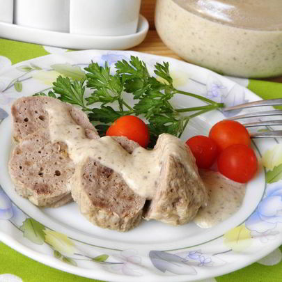 Котлеты под грибным соусом