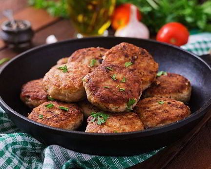 Куриные котлеты с аджикой