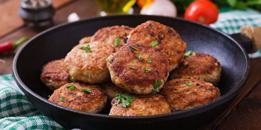 Рецепт куриных котлет с аджикой