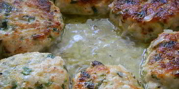 куриные котлеты с лимонным соусом