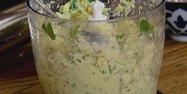 рыбные котлетки с чесноком и петрушкой