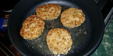 рыбные котлеты из скумбрии