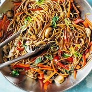 Рецепт Лапши с овощами и соевым соусом