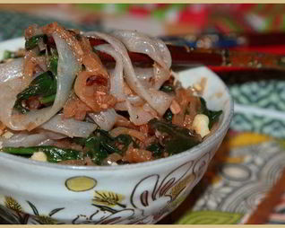 Лапша ширатаки со шпинатом